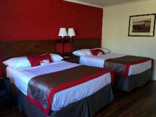 Ramada By Wyndham Torrance Hotel Room photo