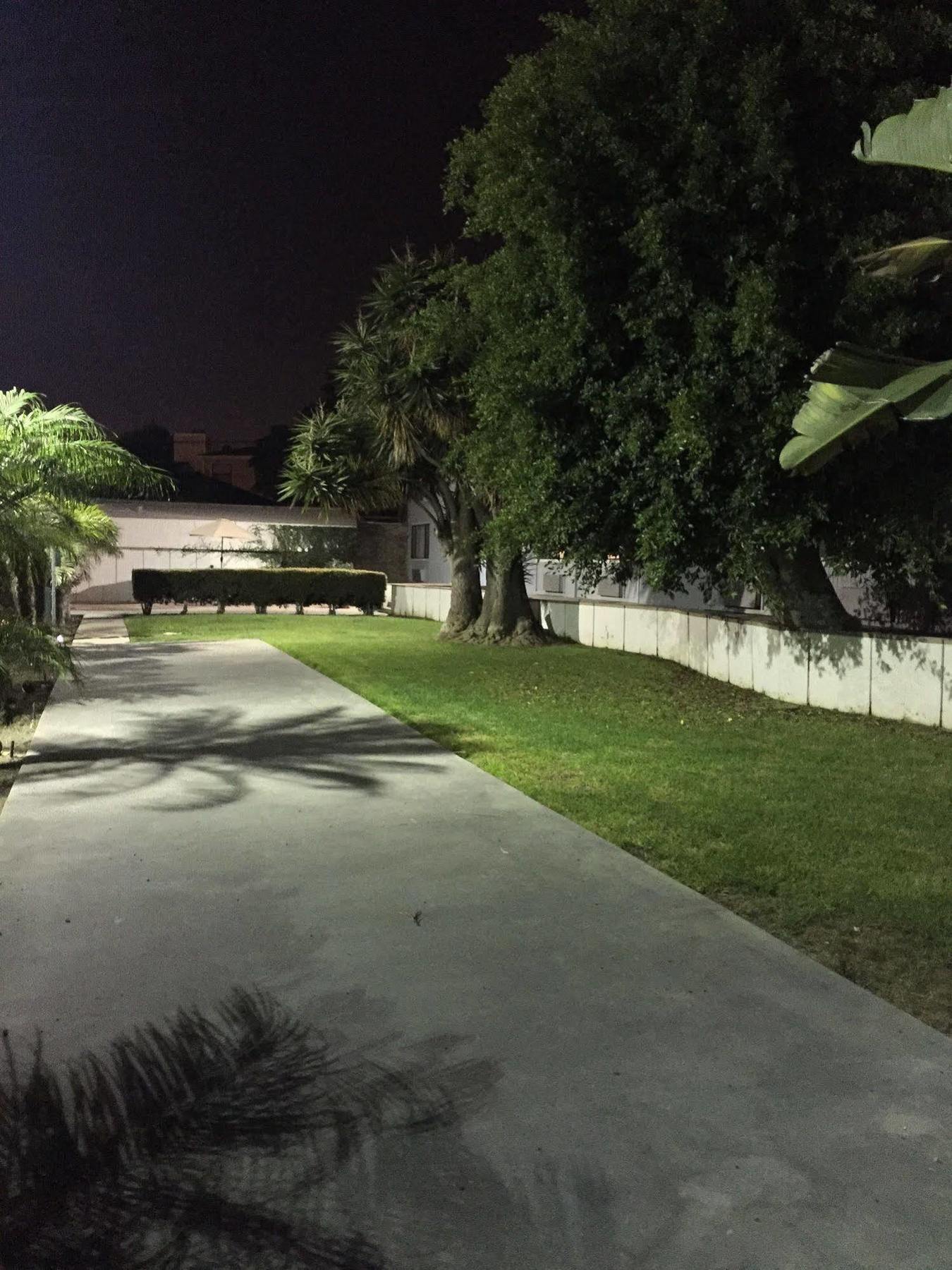 Ramada By Wyndham Torrance Hotel Exterior photo